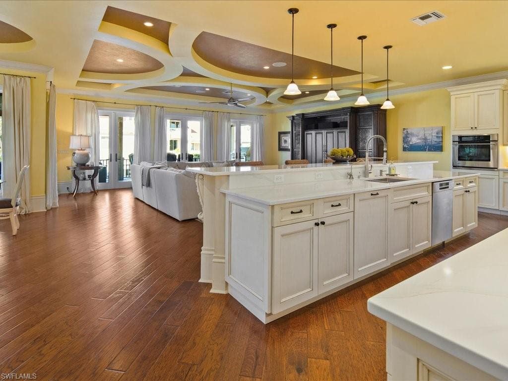 1550 Mullet Ln, Naples, FL 34102-27