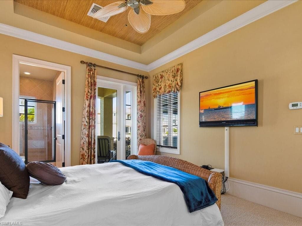 1550 Mullet Ln, Naples, FL 34102-31