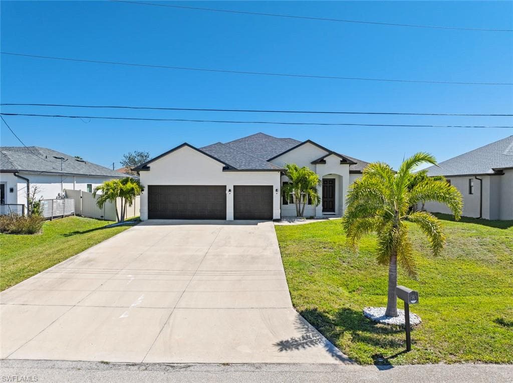 1217 42nd Ave, Cape Coral, FL 33993-39