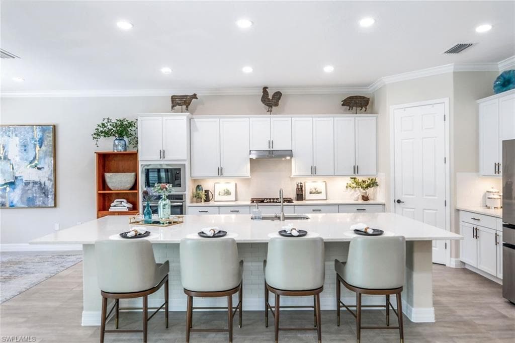 2302 Grenadines Way, Naples, FL 34120-9