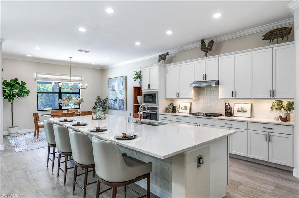 2302 Grenadines Way, Naples, FL 34120-10