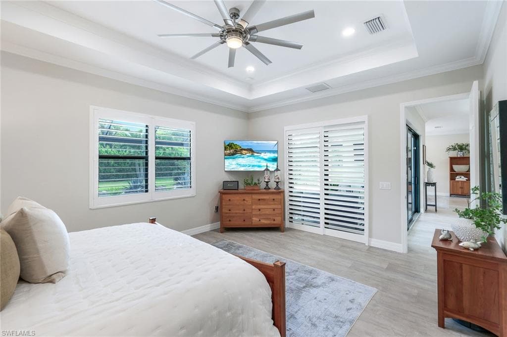 2302 Grenadines Way, Naples, FL 34120-20