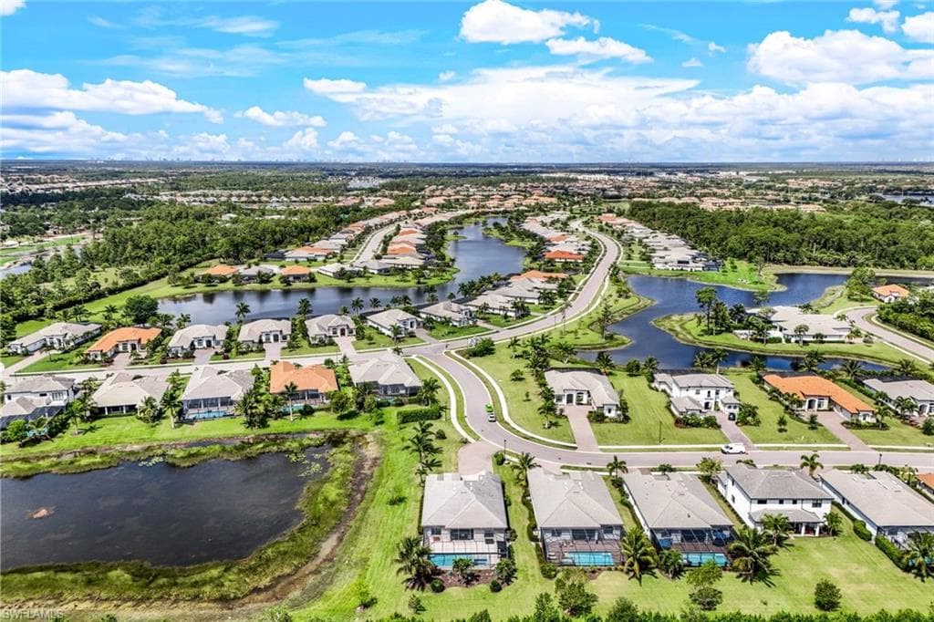 2302 Grenadines Way, Naples, FL 34120-33