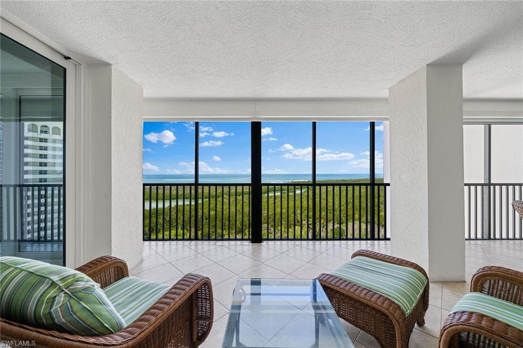 5601 Turtle Bay Dr 1501, Naples, FL 34108-24