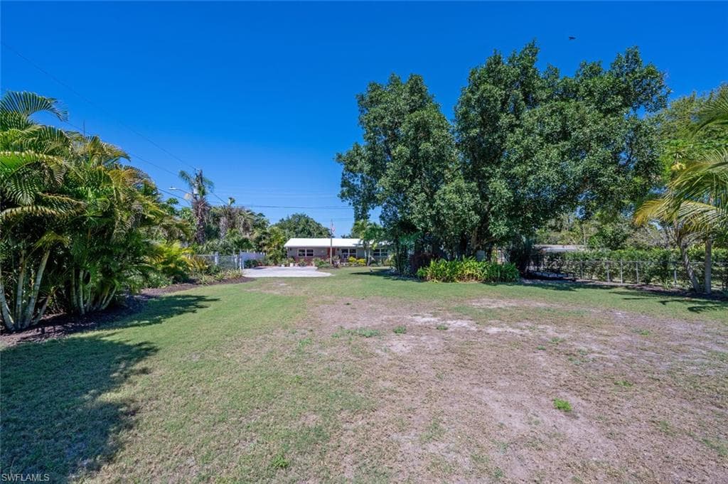 27101 Orange Court Dr, Bonita Springs, FL 34135-4