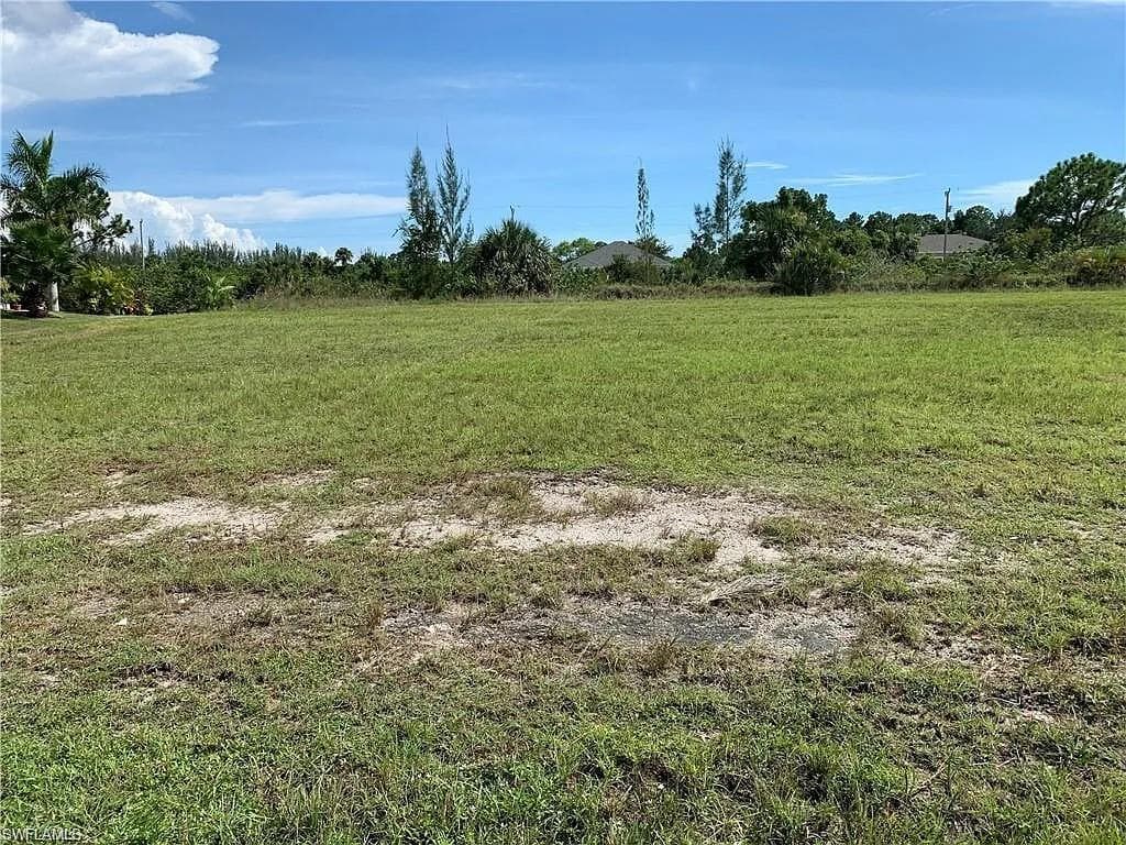 1514 37th St, Cape Coral, FL 33909-2