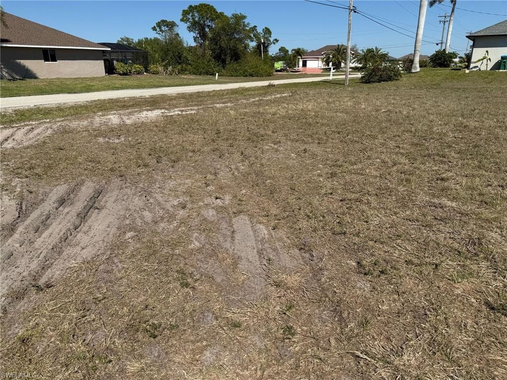 1514 37th St, Cape Coral, FL 33909-6