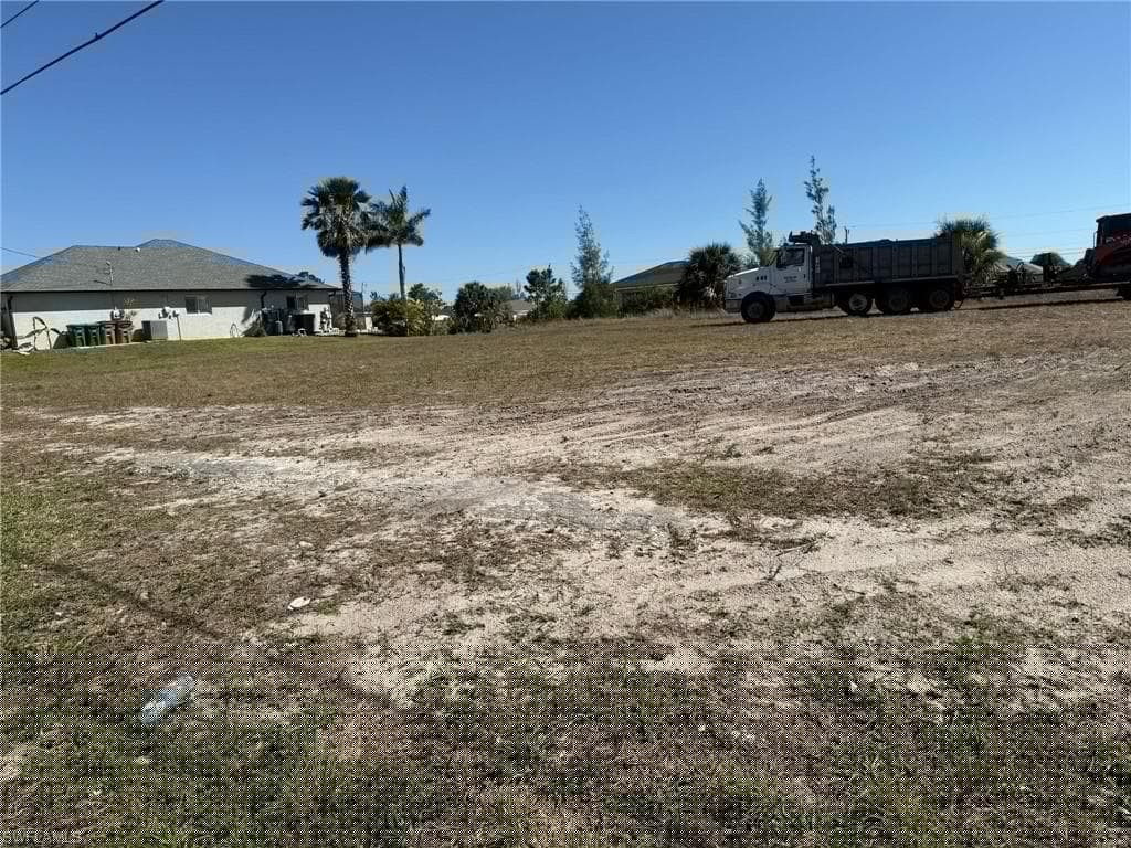 1514 37th St, Cape Coral, FL 33909-7