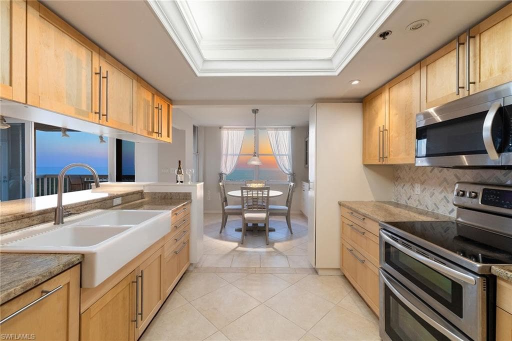 6585 Nicholas Blvd 1904, Naples, FL 34108-14