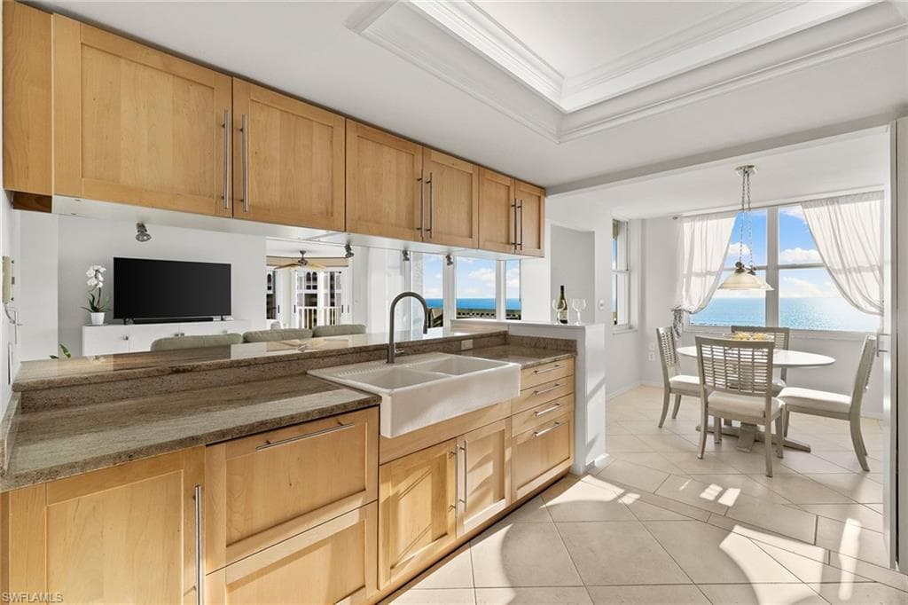 6585 Nicholas Blvd 1904, Naples, FL 34108-17