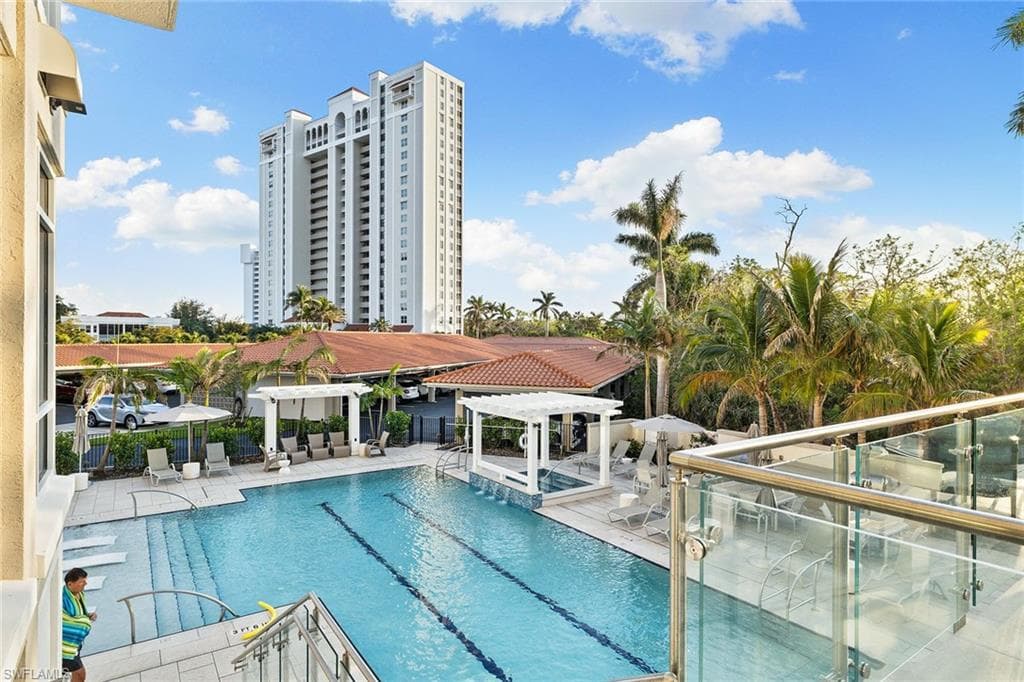 6585 Nicholas Blvd 1904, Naples, FL 34108-39