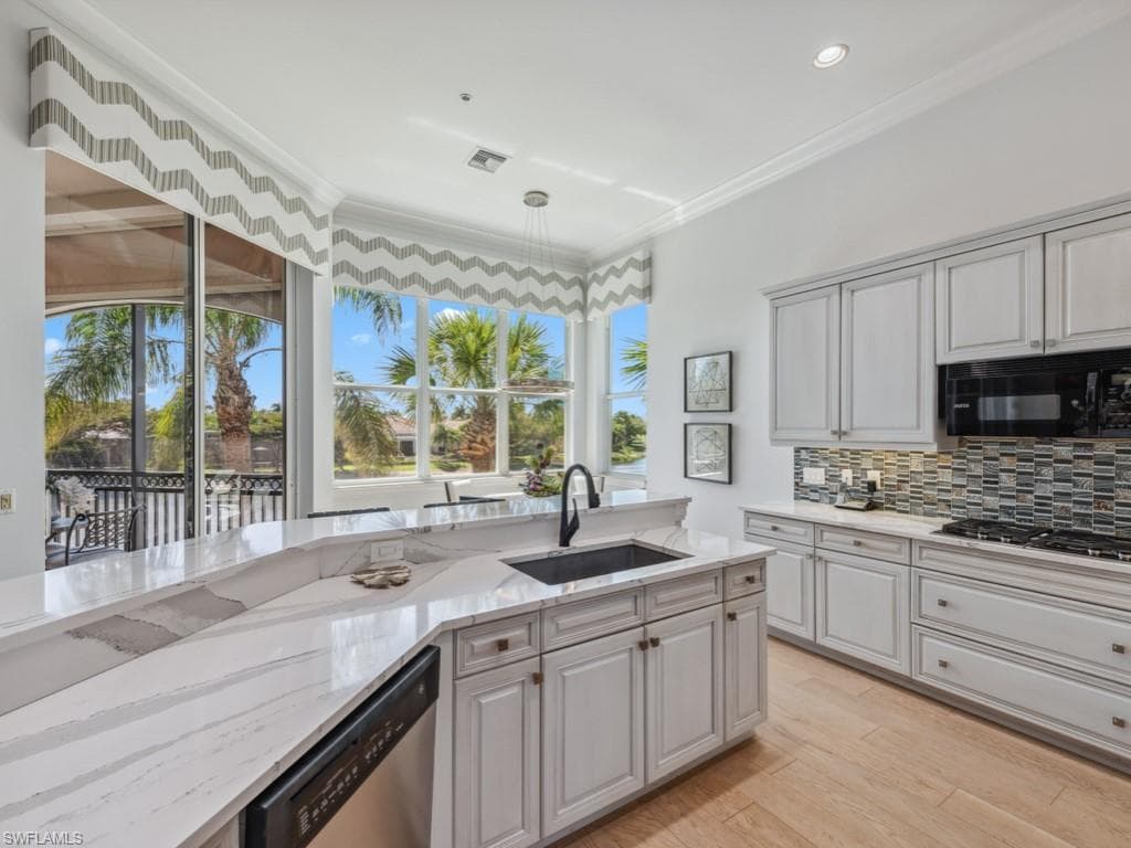 16985 Porta Vecchio Way 202, Naples, FL 34110-13
