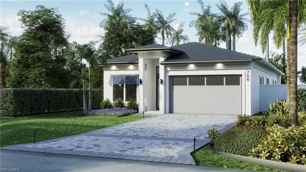 708 100th Ave N, Naples, FL 34108-1