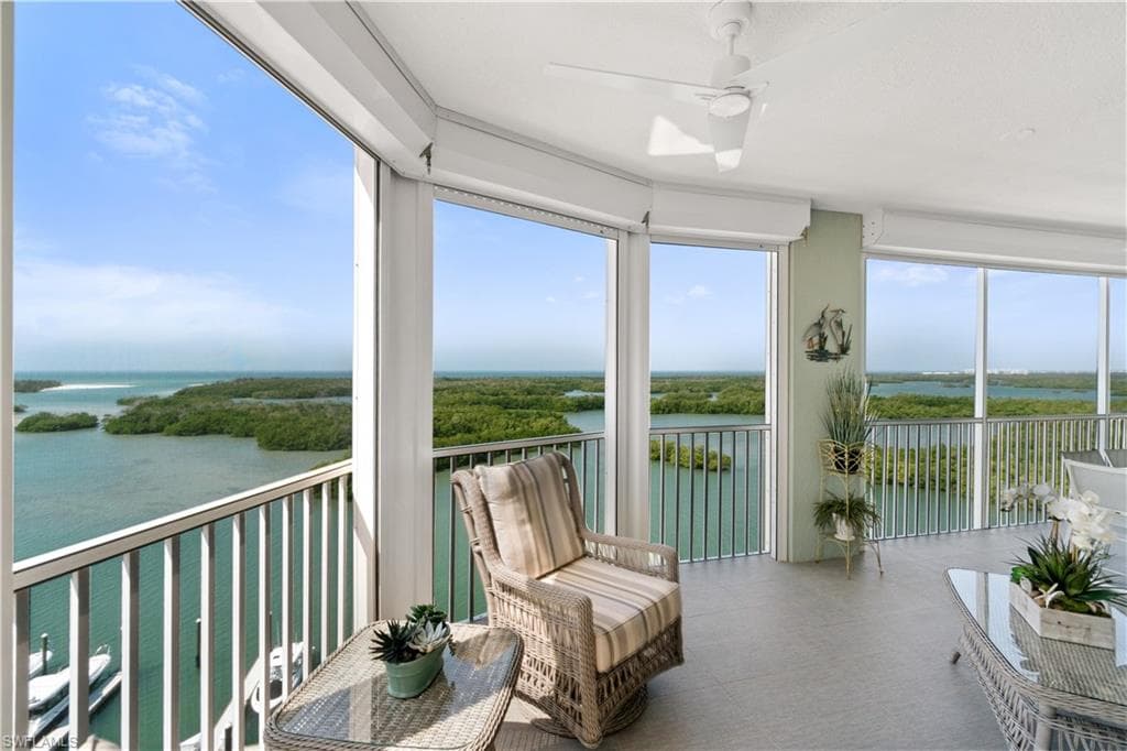 445 Dockside Dr A901, Naples, FL 34110-4
