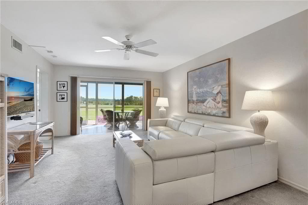 320 Horse Creek Dr 105, Naples, FL 34110-9