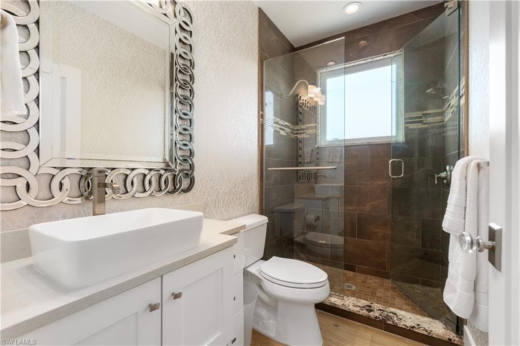 237 Bayfront Dr, Bonita Springs, FL 34134-31