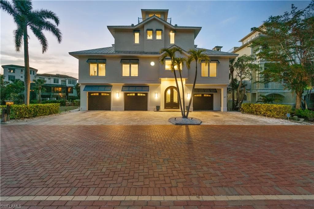 237 Bayfront Dr, Bonita Springs, FL 34134-46