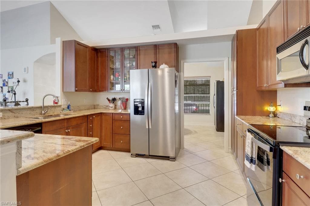 90 24th Ave NE, Naples, FL 34120-15