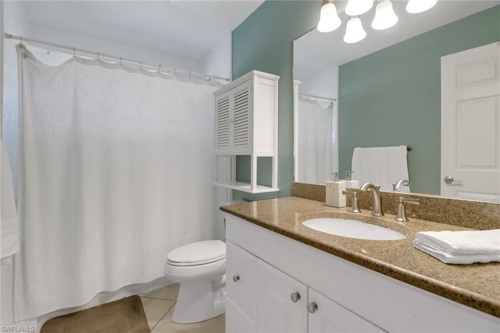 90 24th Ave NE, Naples, FL 34120-22
