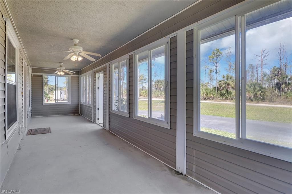 90 24th Ave NE, Naples, FL 34120-32