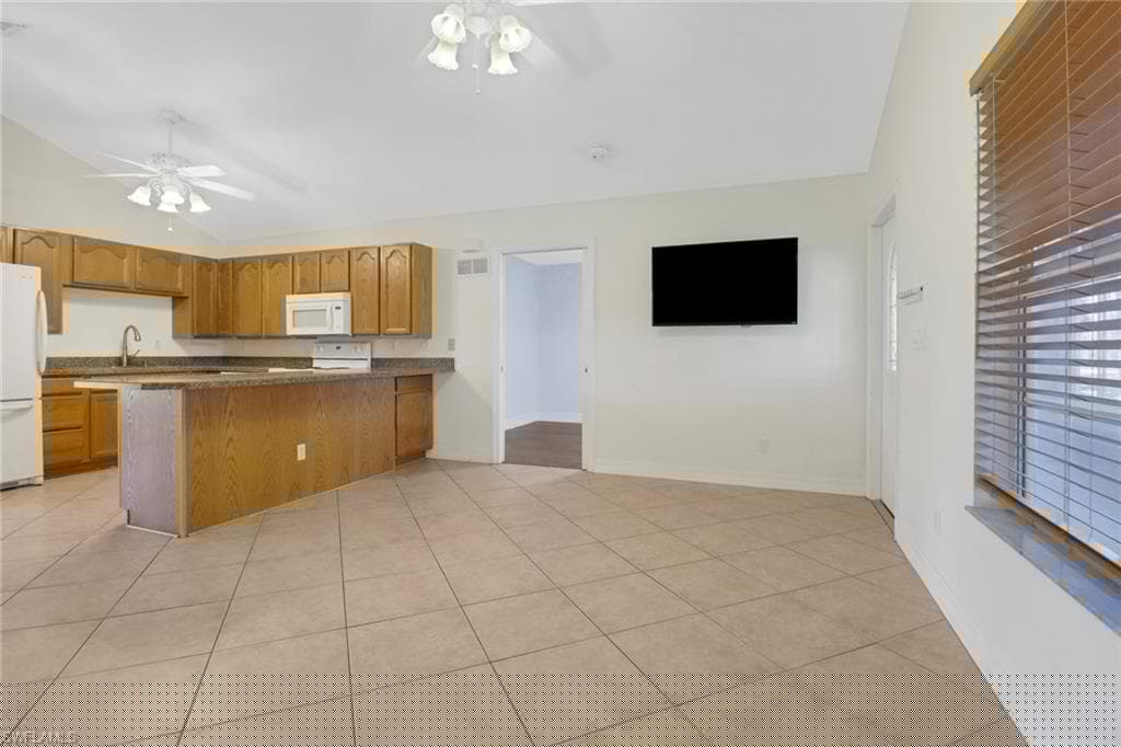 90 24th Ave NE, Naples, FL 34120-34