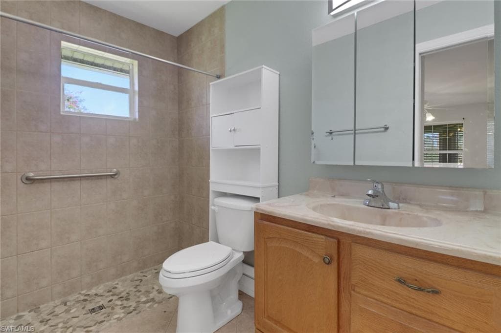 90 24th Ave NE, Naples, FL 34120-42