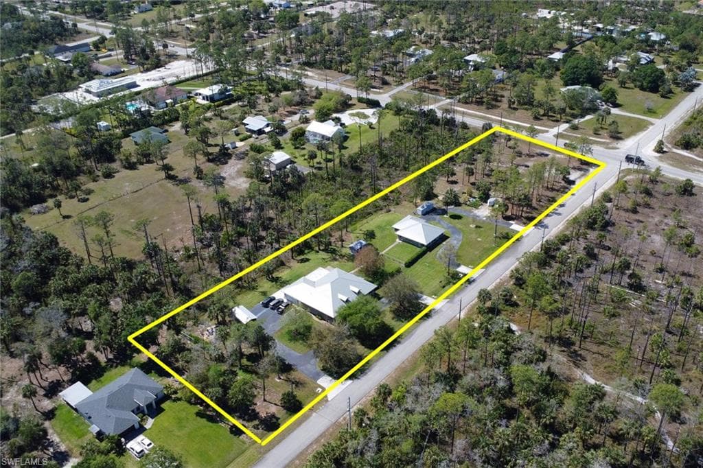 90 24th Ave NE, Naples, FL 34120-48