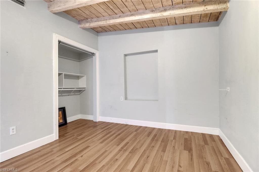 156 4th St, Naples, FL 34113-12