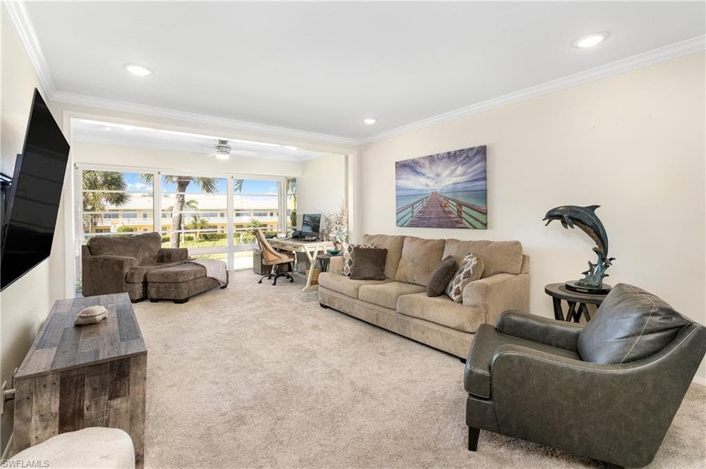 466 12th Ave S 466, Naples, FL 34102-4