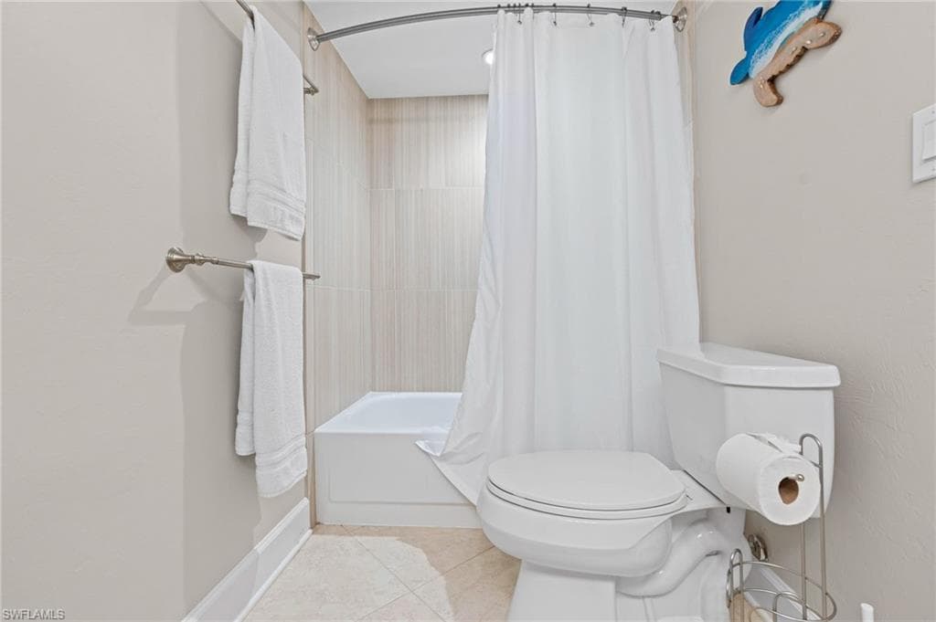 880 Huron Ct 105, Marco Island, FL 34145-16