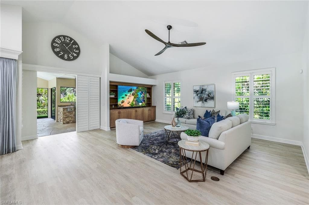 3311 Creekview Dr, Bonita Springs, FL 34134-12