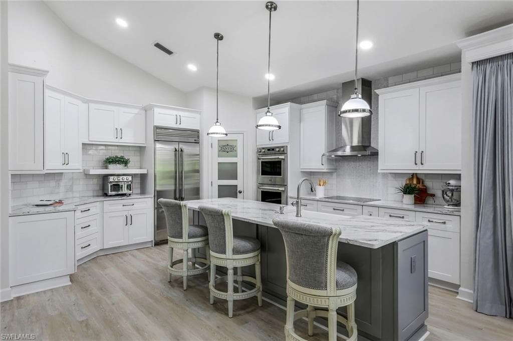 3311 Creekview Dr, Bonita Springs, FL 34134-13