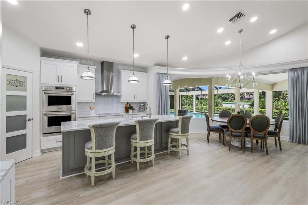 3311 Creekview Dr, Bonita Springs, FL 34134-16