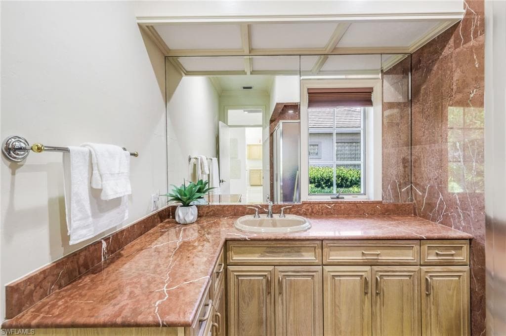 3311 Creekview Dr, Bonita Springs, FL 34134-24