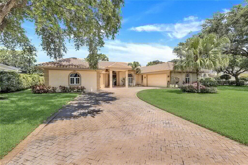 3311 Creekview Dr, Bonita Springs, FL 34134-4