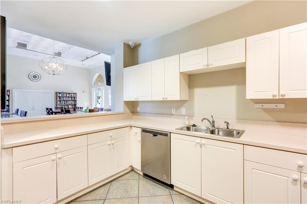 4222 Bellasol Cir 923, Fort Myers, FL 33916-31