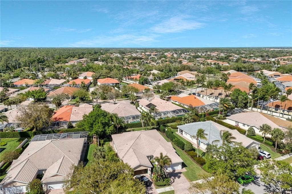 4949 Kingston Way, Naples, FL 34119-25