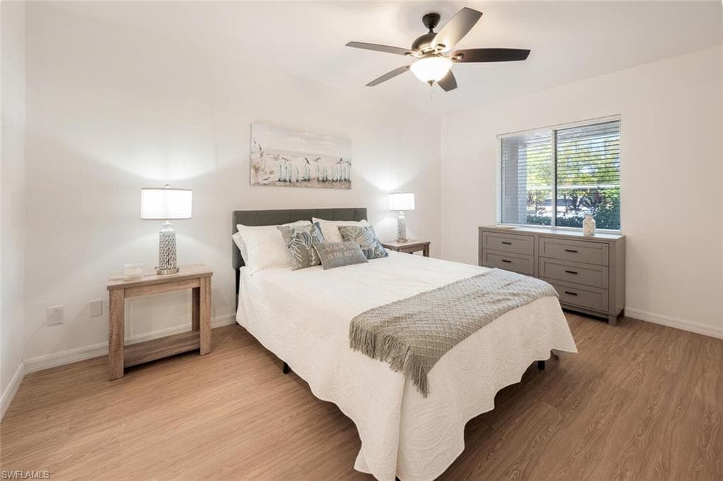 7320 Glenmoor Ln 2106, Naples, FL 34104-15