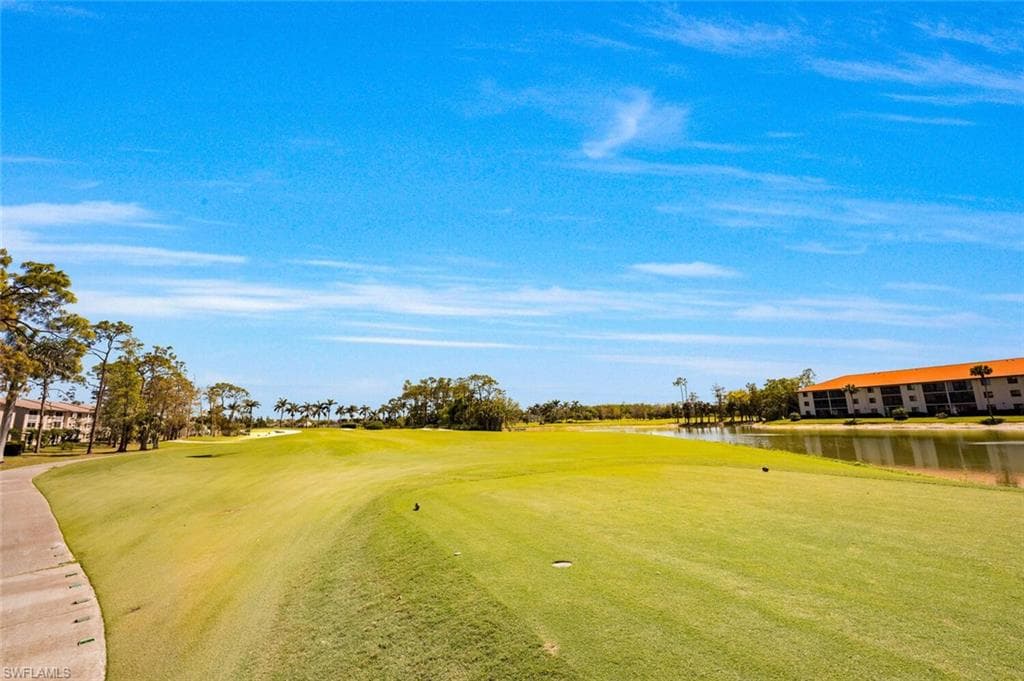 7320 Glenmoor Ln 2106, Naples, FL 34104-28