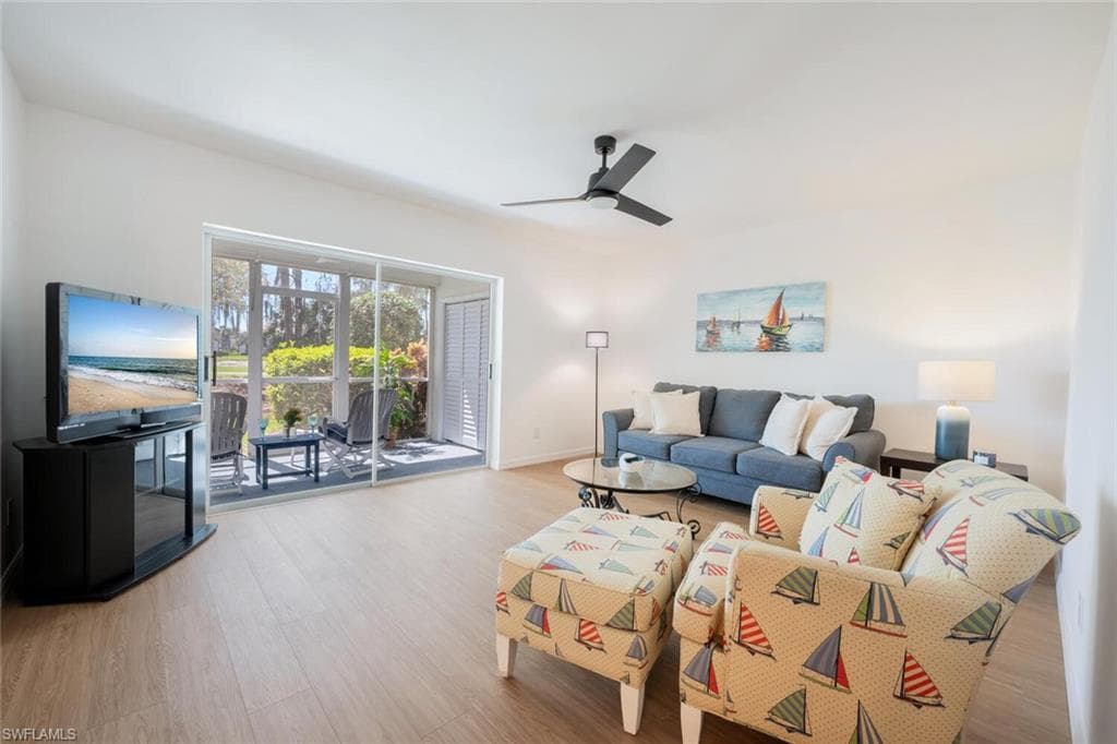7320 Glenmoor Ln 2106, Naples, FL 34104-4