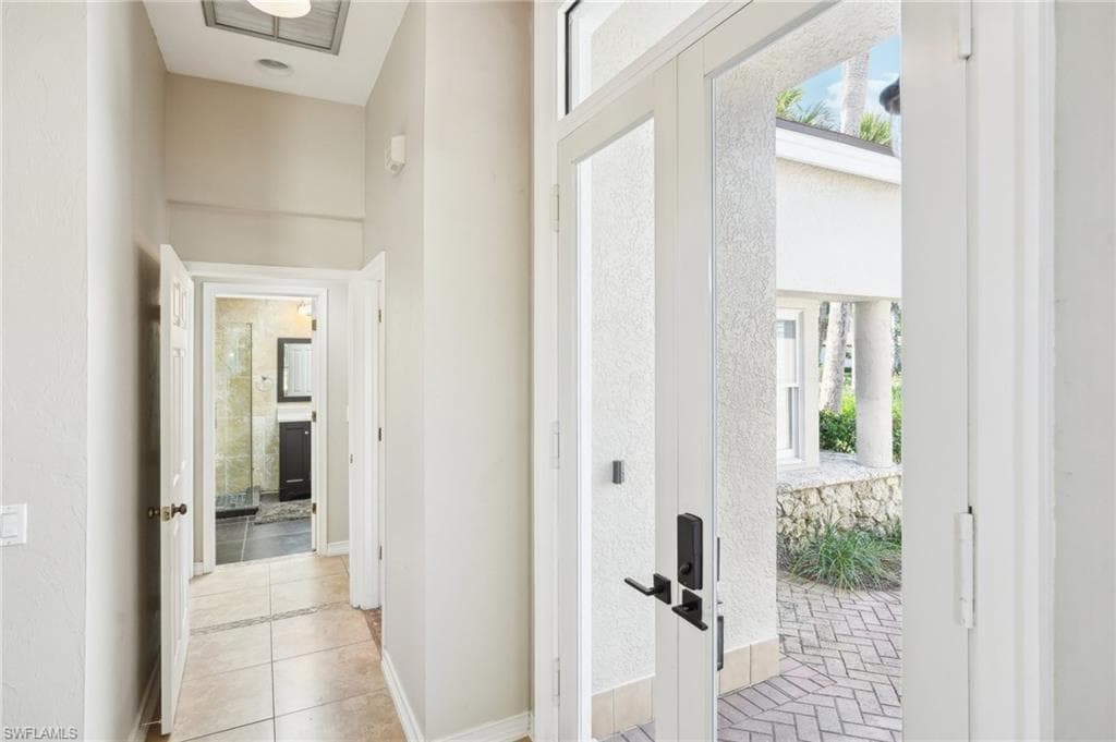 518 Cormorant Cv, Naples, FL 34113-30
