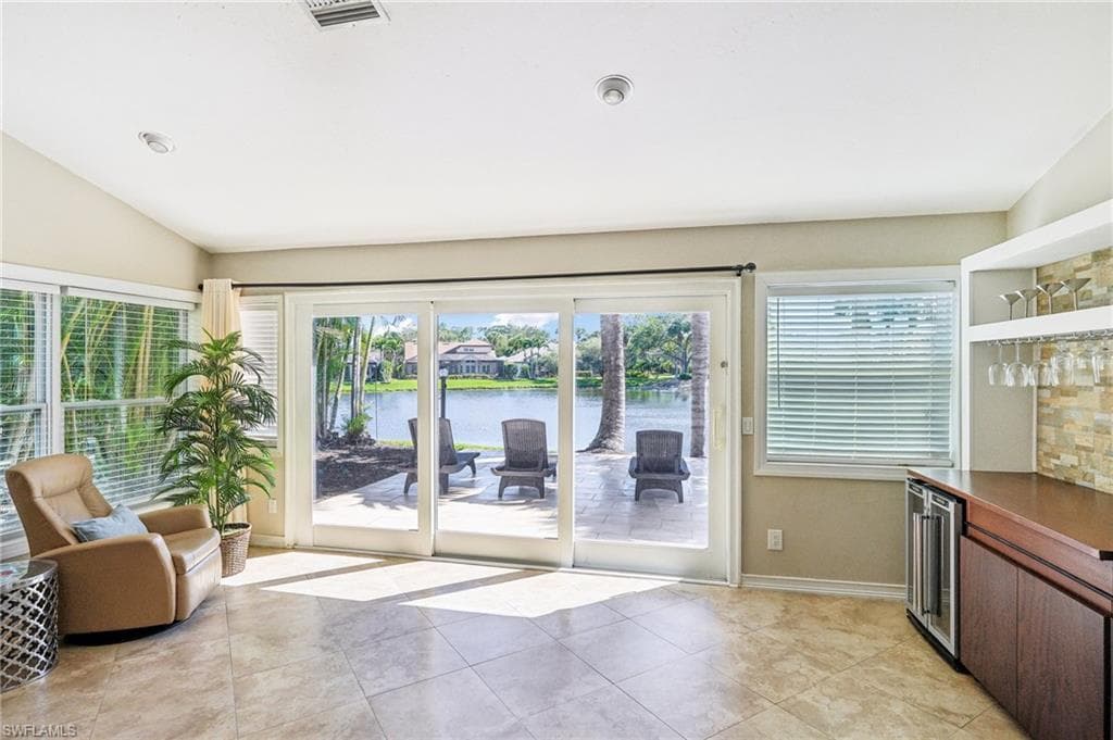 518 Cormorant Cv, Naples, FL 34113-8