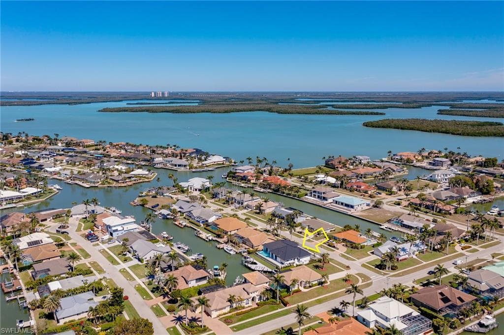 206 Windbrook Ct, Marco Island, FL 34145-42