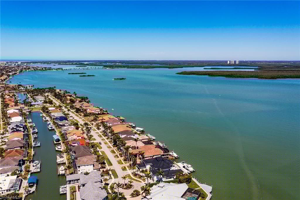 206 Windbrook Ct, Marco Island, FL 34145-47