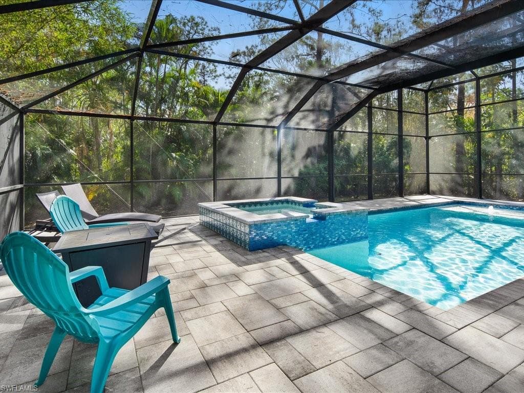 5900 Cypress Hollow Way, Naples, FL 34109-35