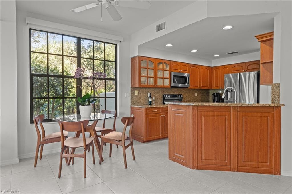 27021 Oakwood Lake Dr 102, Bonita Springs, FL 34134-19