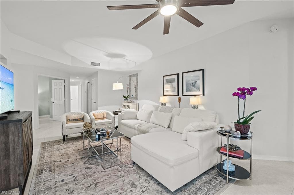 27021 Oakwood Lake Dr 102, Bonita Springs, FL 34134-7