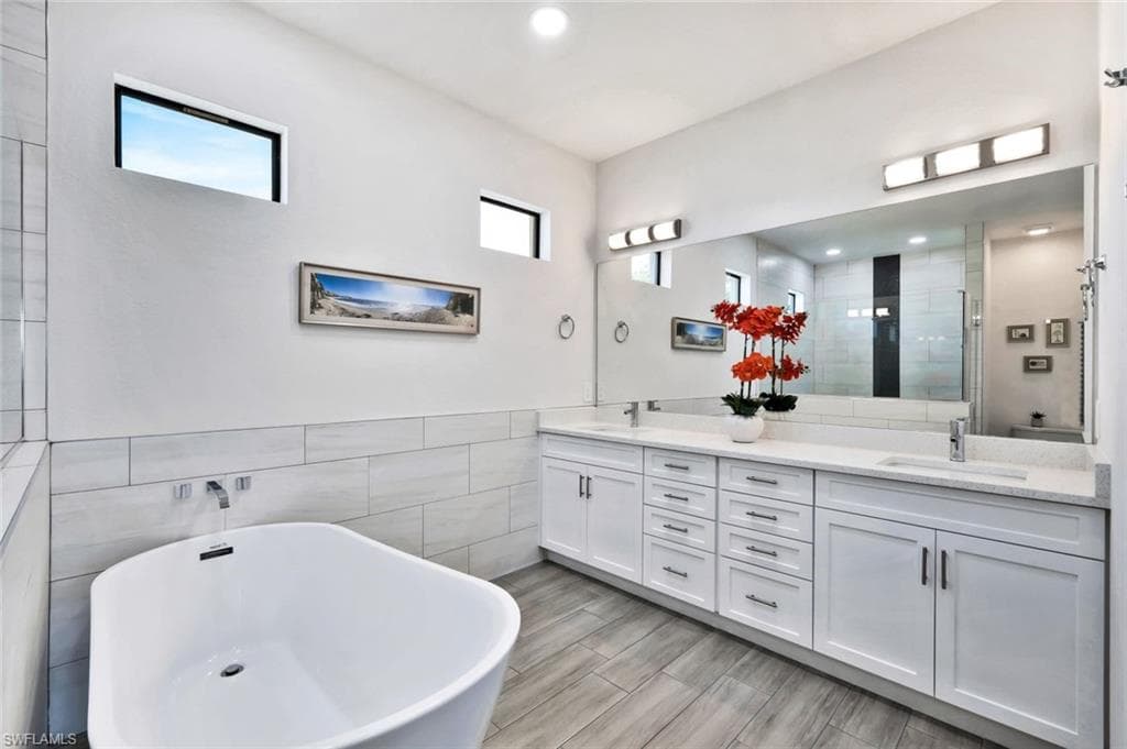 23272 El Dorado Ave, Bonita Springs, FL 34134-21