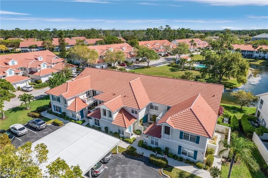 5010 Cedar Springs Dr 202, Naples, FL 34110-20