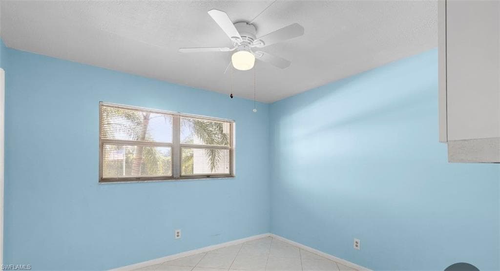 29 High Point Cir E 206, Naples, FL 34103-19